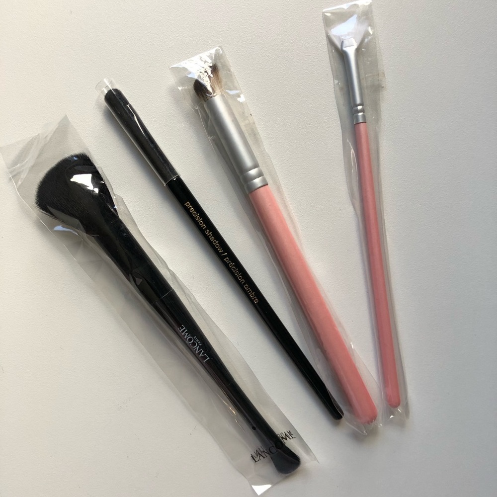 🆕 4 Piece Brush Set ✨HOST PICK✨